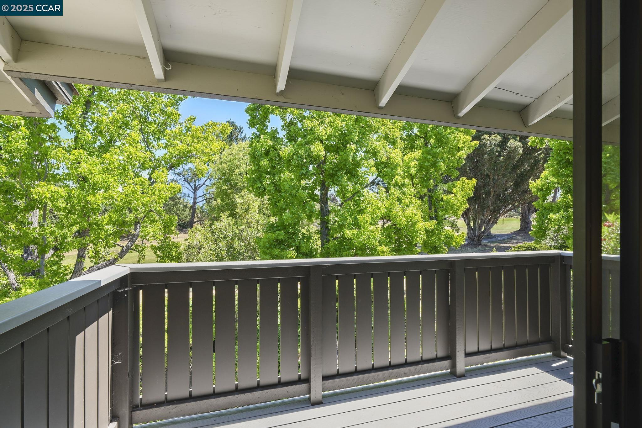 More Details about MLS # 41097612 : 1447 MARCHBANKS DR # 3