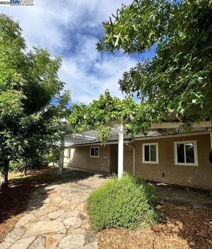 Detail Gallery Image 2 of 23 For 3240 Ardenridge Dr, Sacramento,  CA 95864 - 3 Beds | 2 Baths