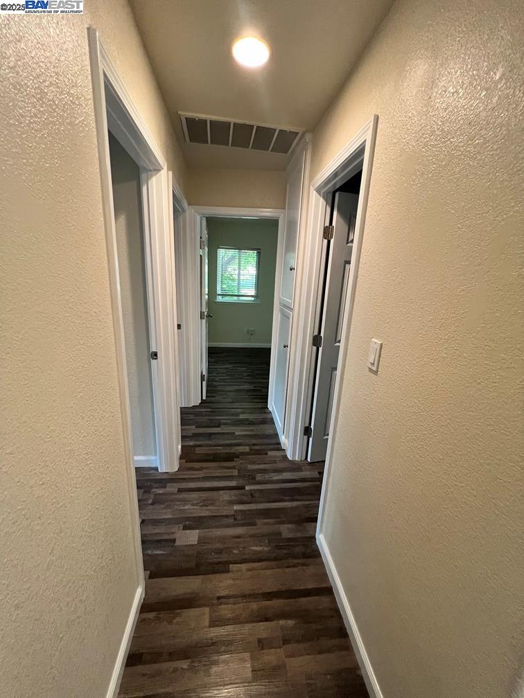 Detail Gallery Image 13 of 23 For 3240 Ardenridge Dr, Sacramento,  CA 95864 - 3 Beds | 2 Baths