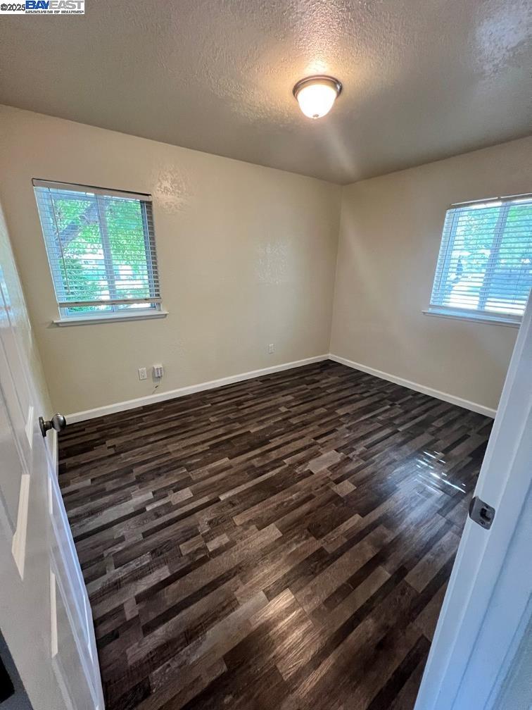 Detail Gallery Image 16 of 23 For 3240 Ardenridge Dr, Sacramento,  CA 95864 - 3 Beds | 2 Baths