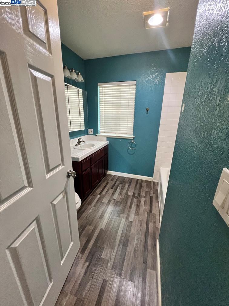 Detail Gallery Image 18 of 23 For 3240 Ardenridge Dr, Sacramento,  CA 95864 - 3 Beds | 2 Baths