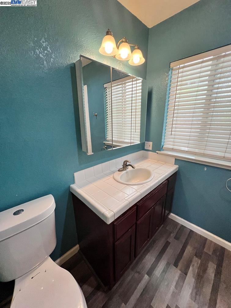 Detail Gallery Image 19 of 23 For 3240 Ardenridge Dr, Sacramento,  CA 95864 - 3 Beds | 2 Baths