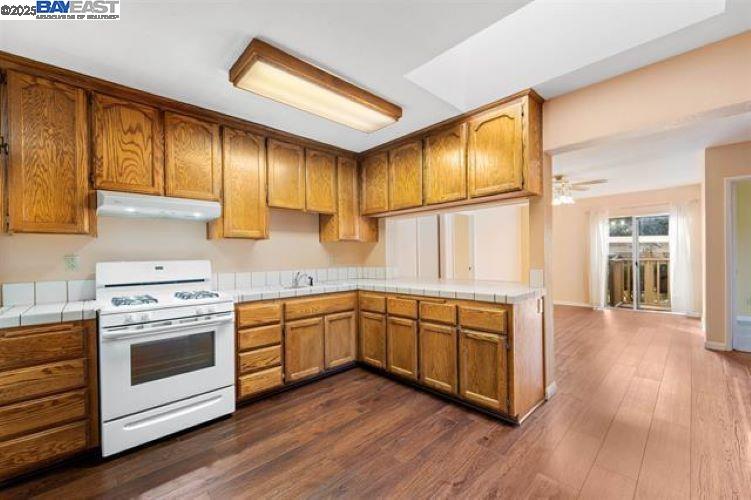 Detail Gallery Image 11 of 35 For 37391 Mission Blvd, Fremont,  CA 94536 - 4 Beds | 2 Baths