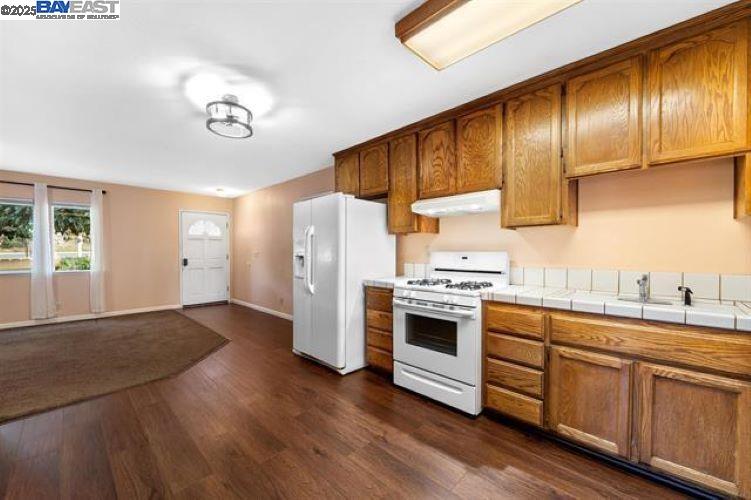 Detail Gallery Image 12 of 35 For 37391 Mission Blvd, Fremont,  CA 94536 - 4 Beds | 2 Baths