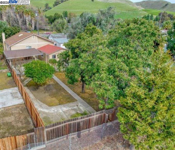 Detail Gallery Image 33 of 35 For 37391 Mission Blvd, Fremont,  CA 94536 - 4 Beds | 2 Baths