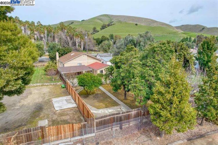 Detail Gallery Image 34 of 35 For 37391 Mission Blvd, Fremont,  CA 94536 - 4 Beds | 2 Baths