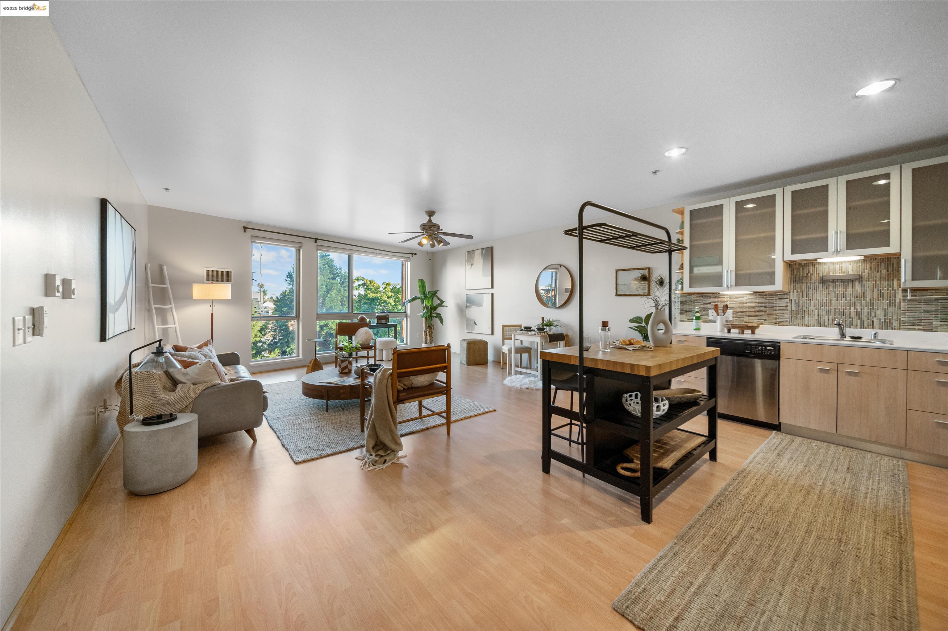 PACIFIC CANNERY LOFTS Condos for Sale