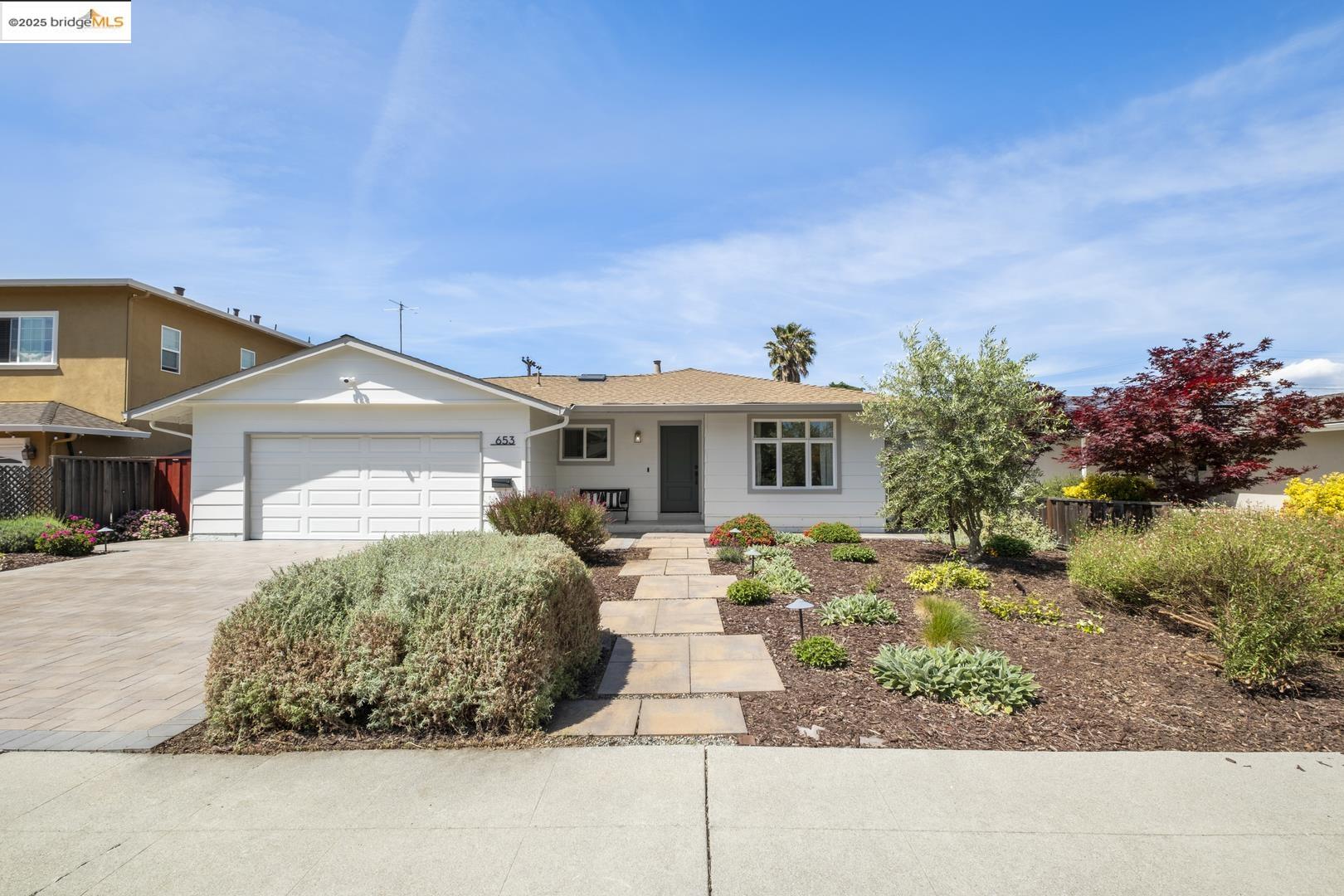 Detail Gallery Image 1 of 51 For 653 Navajo Ct, San Jose,  CA 95123 - 4 Beds | 2 Baths