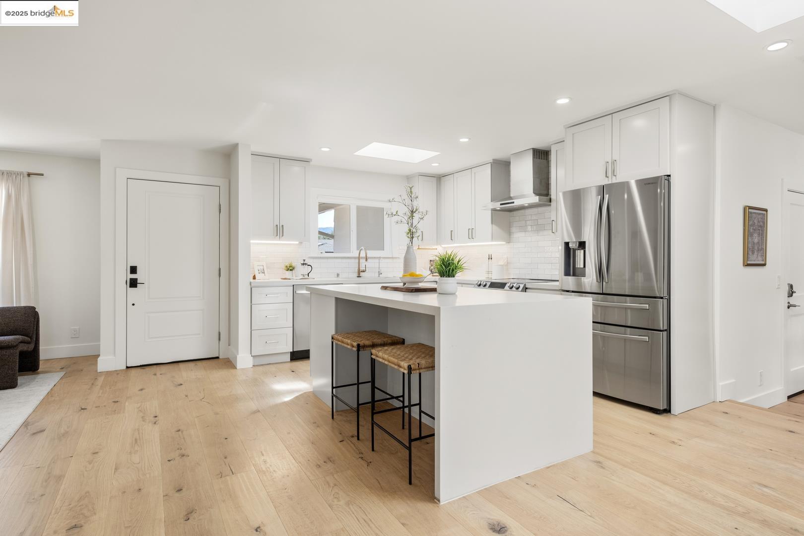 Detail Gallery Image 14 of 51 For 653 Navajo Ct, San Jose,  CA 95123 - 4 Beds | 2 Baths