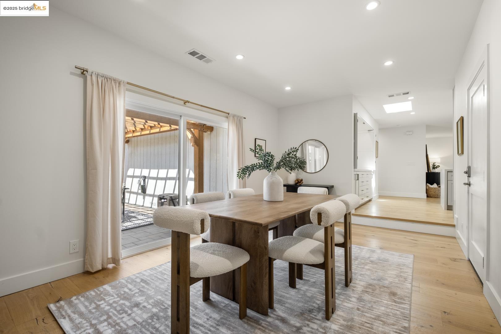 Detail Gallery Image 19 of 51 For 653 Navajo Ct, San Jose,  CA 95123 - 4 Beds | 2 Baths