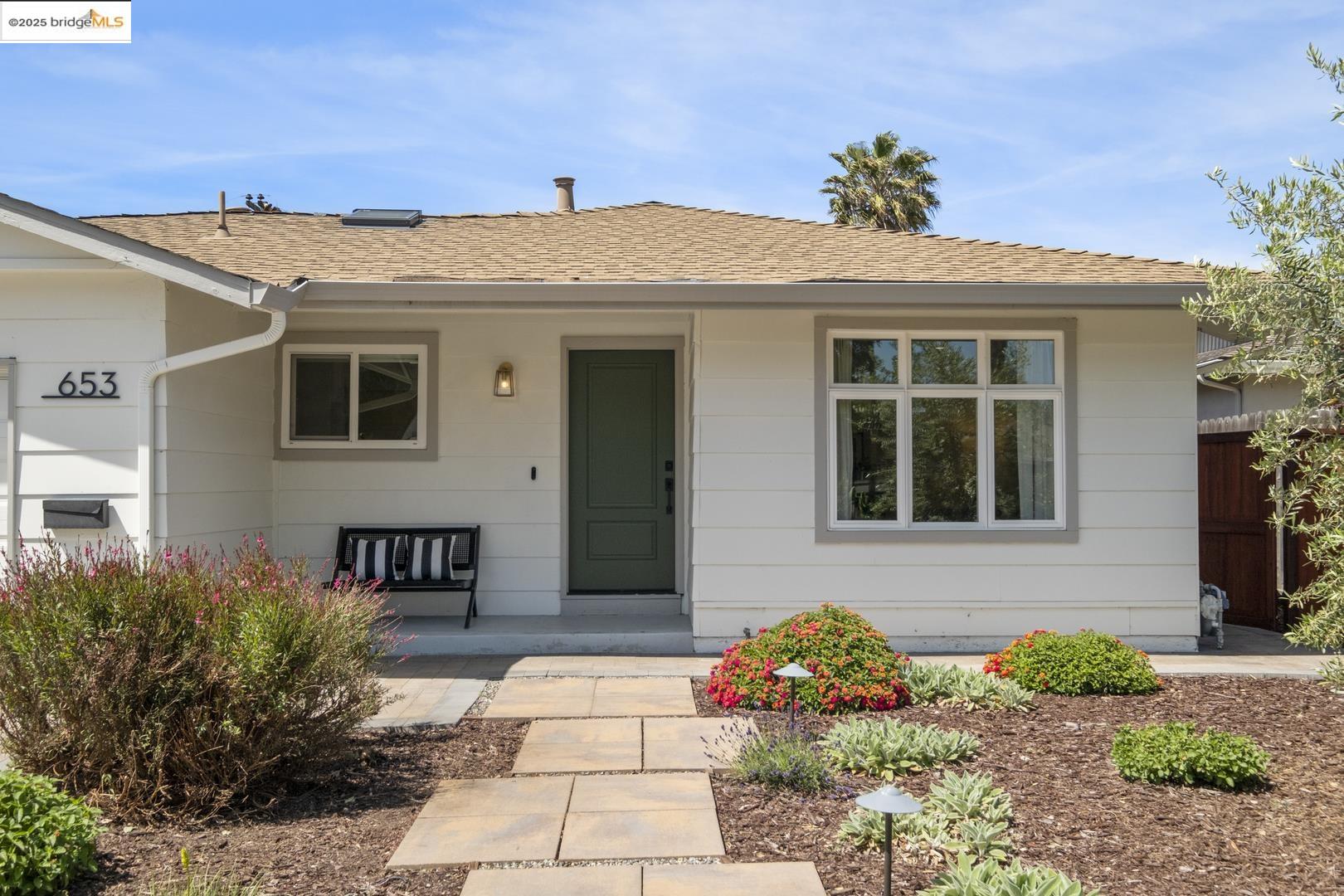 Detail Gallery Image 4 of 51 For 653 Navajo Ct, San Jose,  CA 95123 - 4 Beds | 2 Baths