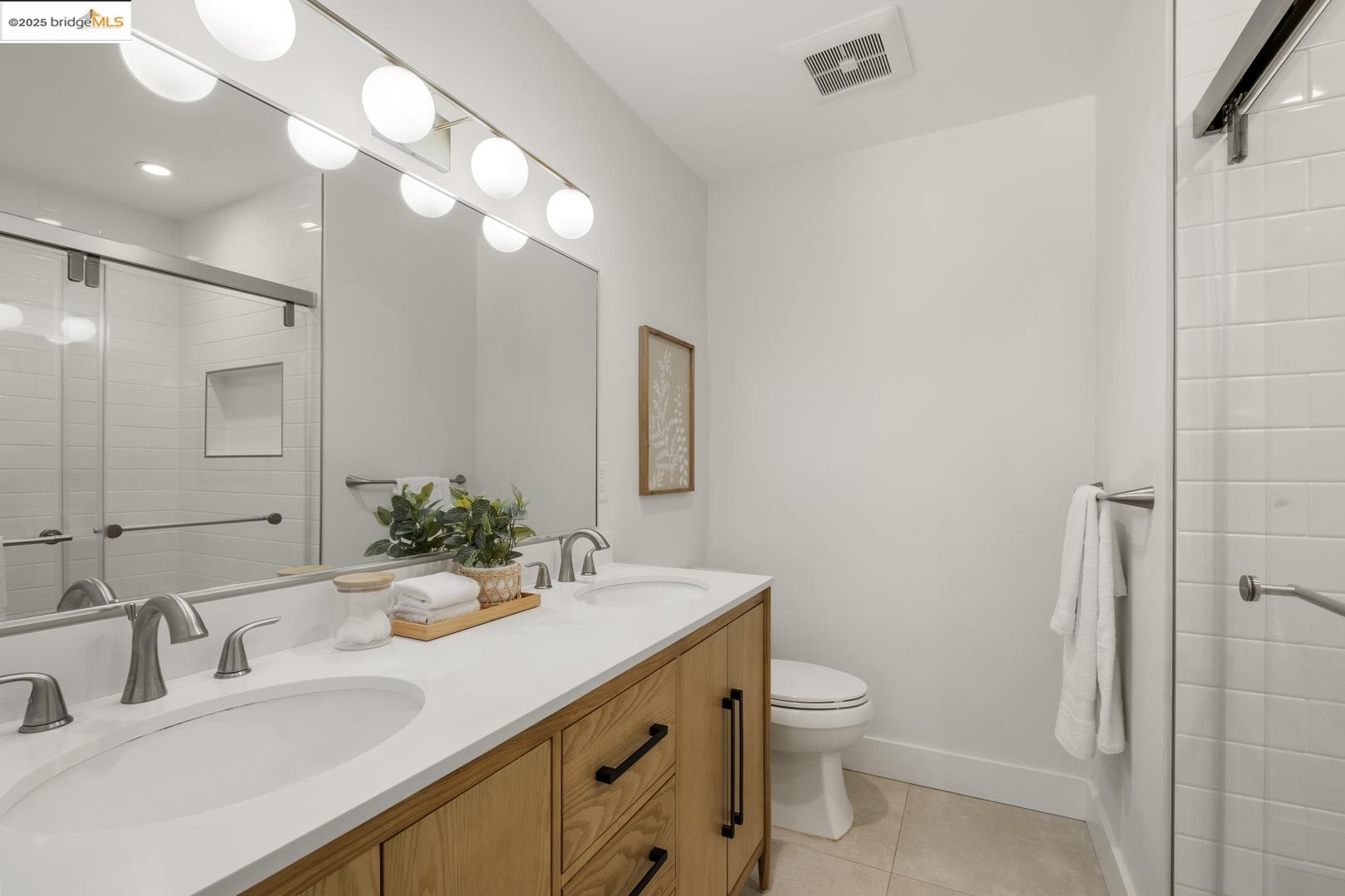 Detail Gallery Image 34 of 51 For 653 Navajo Ct, San Jose,  CA 95123 - 4 Beds | 2 Baths