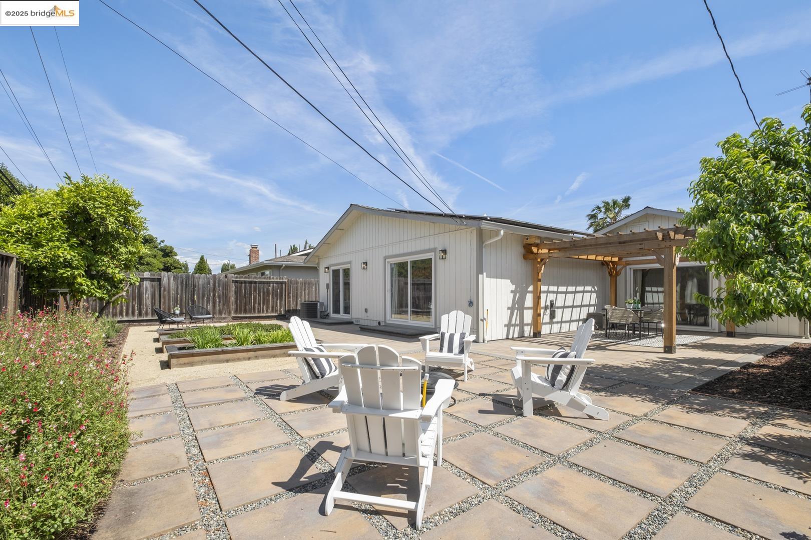 Detail Gallery Image 36 of 51 For 653 Navajo Ct, San Jose,  CA 95123 - 4 Beds | 2 Baths