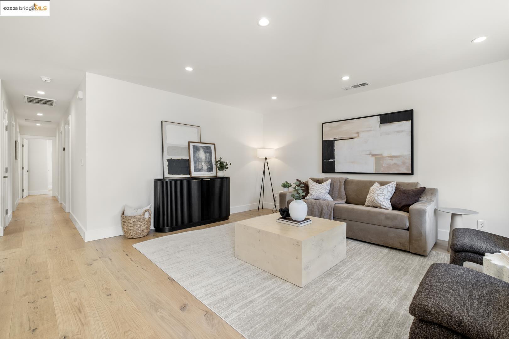 Detail Gallery Image 7 of 51 For 653 Navajo Ct, San Jose,  CA 95123 - 4 Beds | 2 Baths