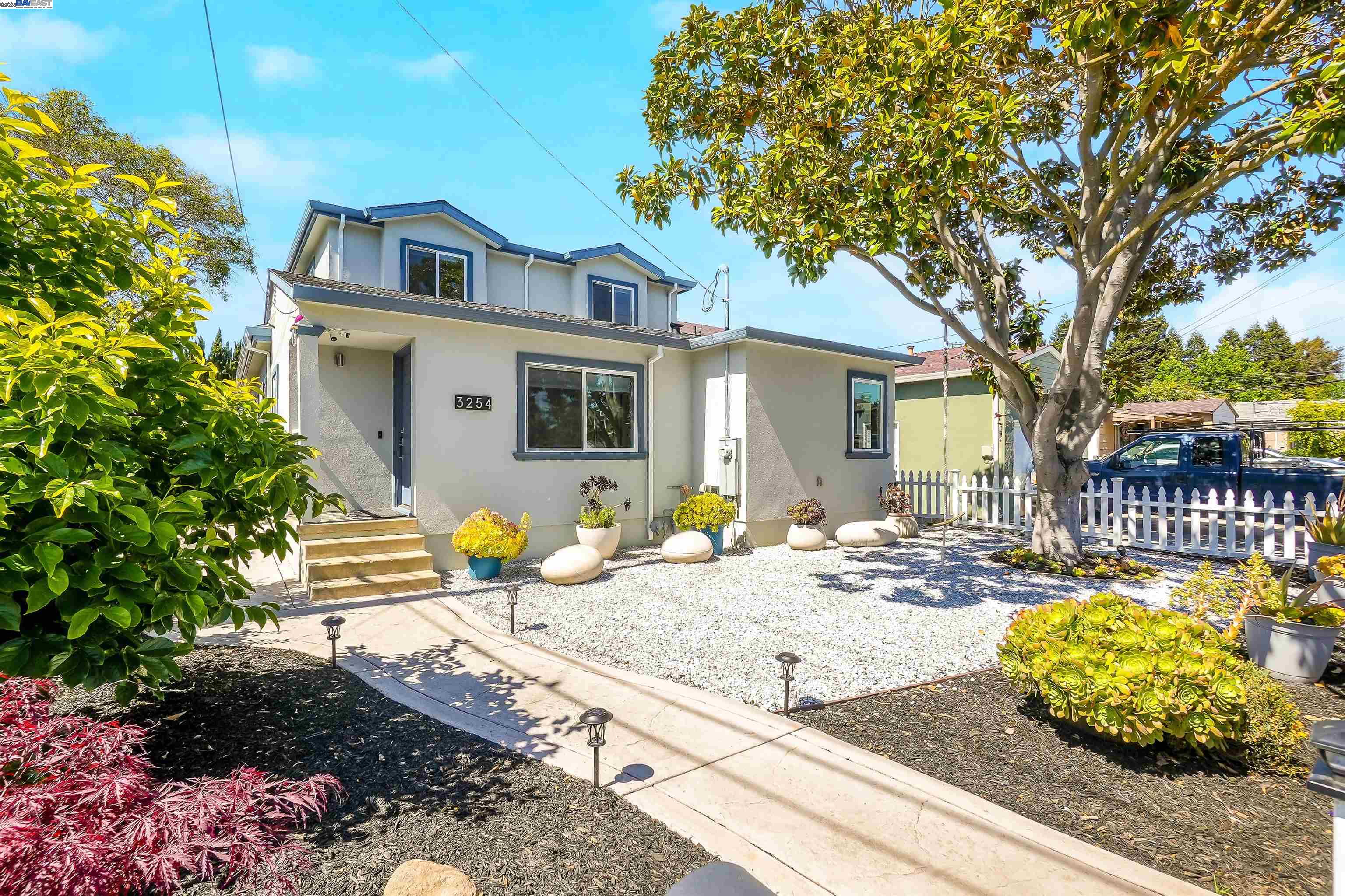 Detail Gallery Image 1 of 60 For 3254 Keith Ave, Castro Valley,  CA 94546 - – Beds | – Baths