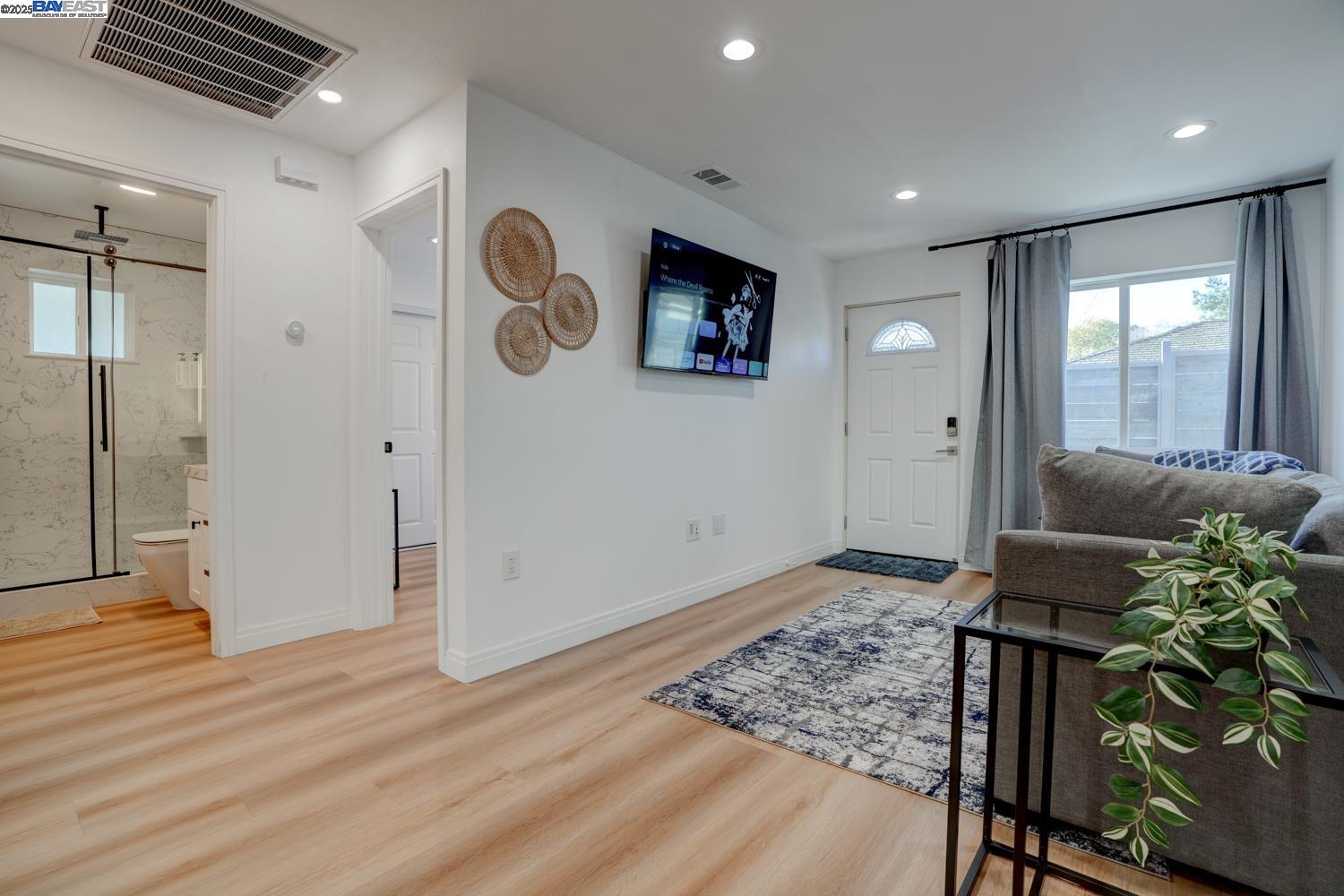 Detail Gallery Image 38 of 60 For 3254 Keith Ave, Castro Valley,  CA 94546 - – Beds | – Baths