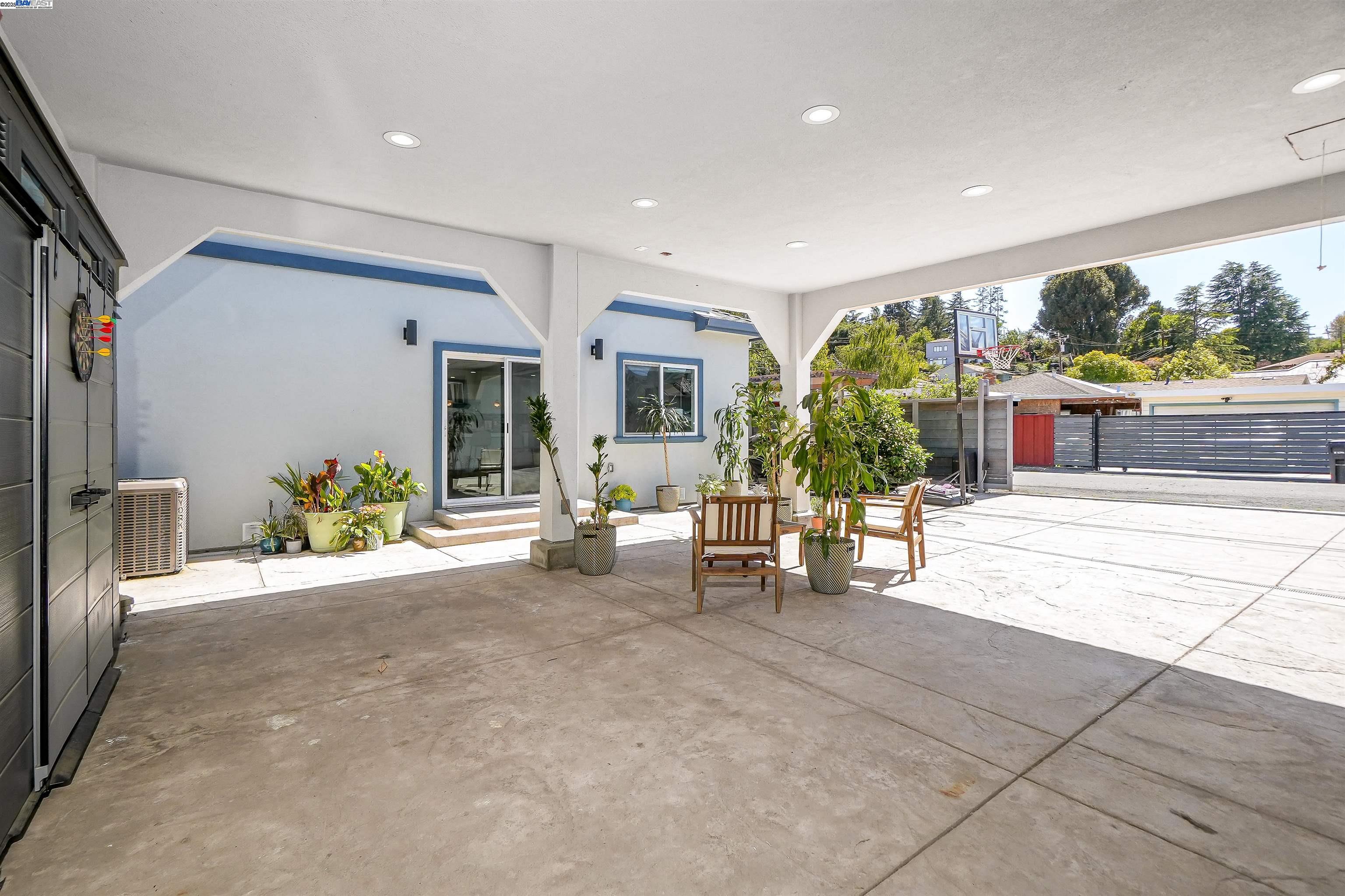 Detail Gallery Image 53 of 60 For 3254 Keith Ave, Castro Valley,  CA 94546 - – Beds | – Baths