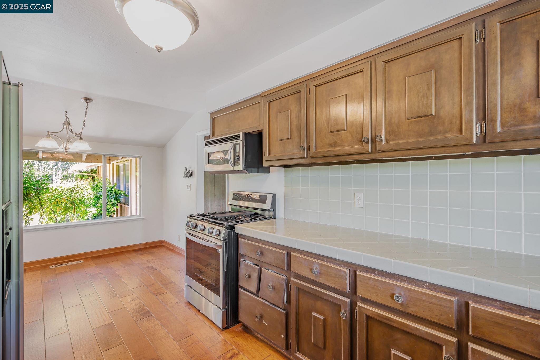 Detail Gallery Image 23 of 43 For 265 Dover Dr, Walnut Creek,  CA 94598 - 4 Beds | 2 Baths