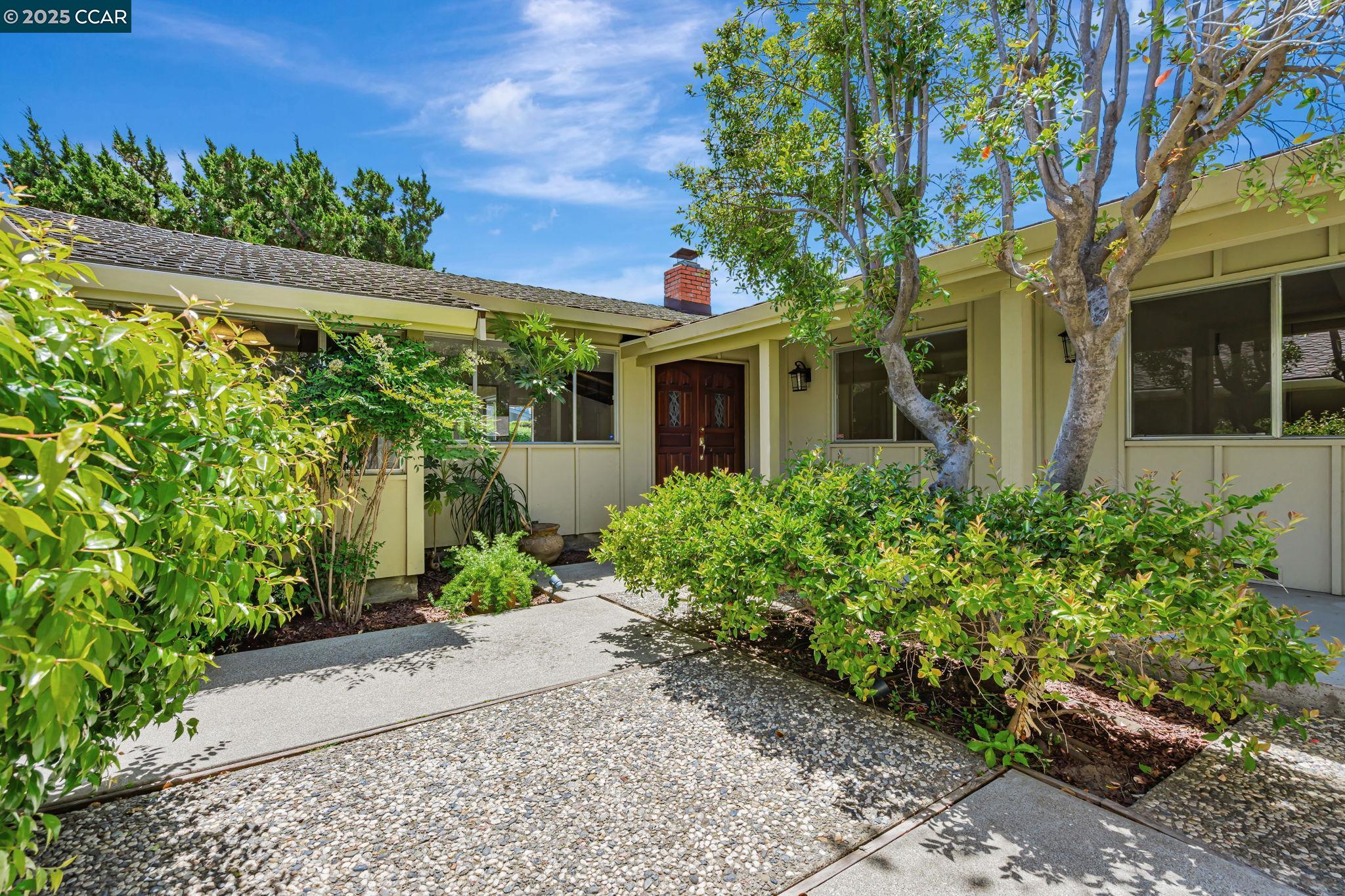 Detail Gallery Image 5 of 43 For 265 Dover Dr, Walnut Creek,  CA 94598 - 4 Beds | 2 Baths