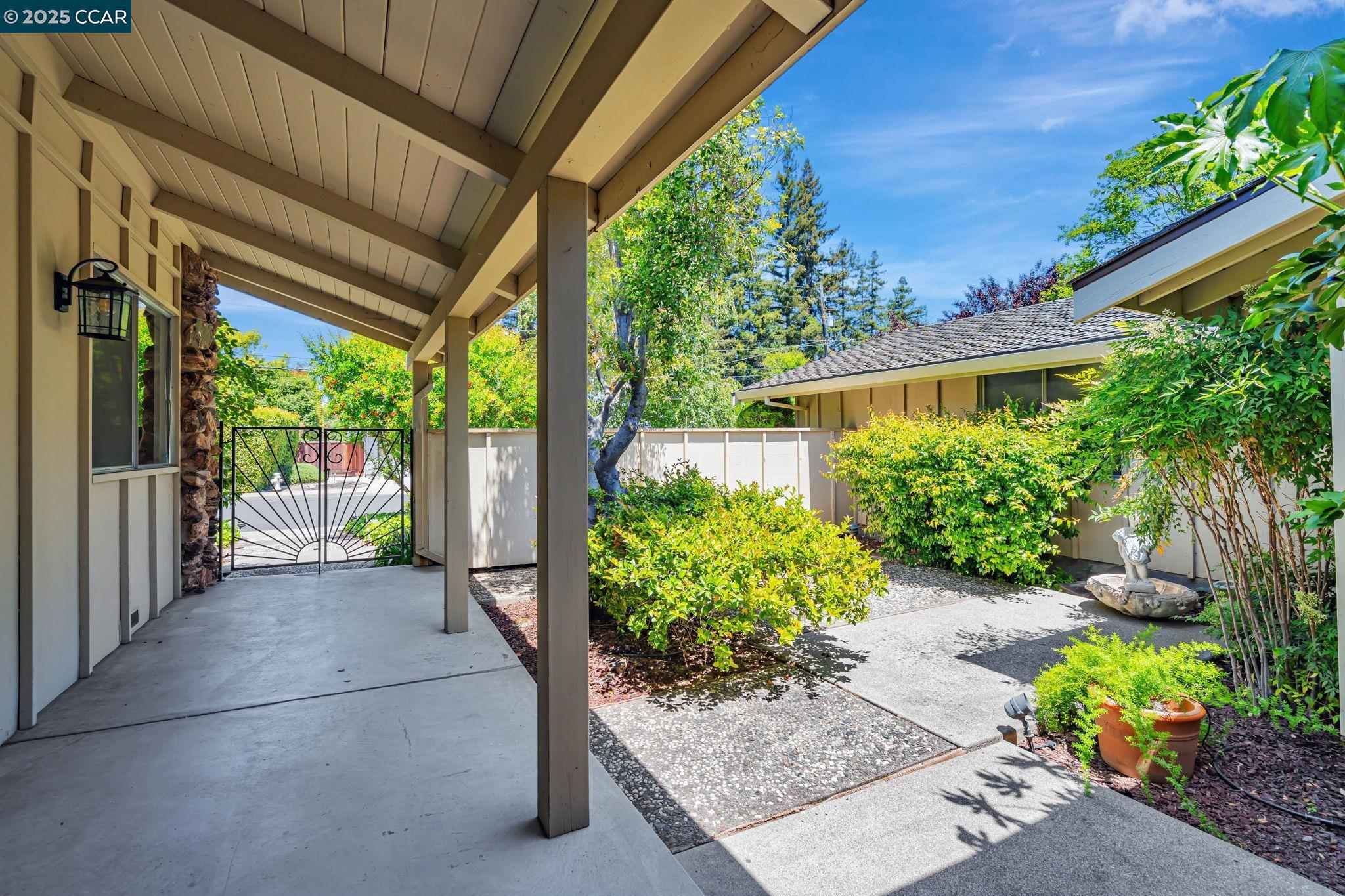 Detail Gallery Image 6 of 43 For 265 Dover Dr, Walnut Creek,  CA 94598 - 4 Beds | 2 Baths