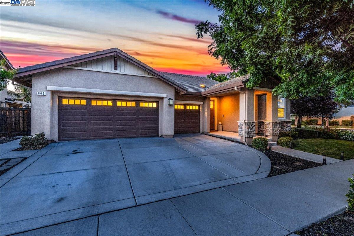 Detail Gallery Image 1 of 55 For 649 Ray Ct, Brentwood,  CA 94513 - 4 Beds | 3 Baths