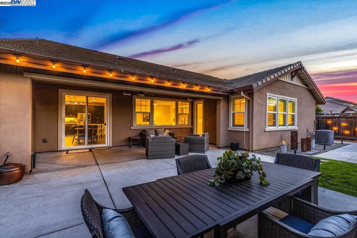 Detail Gallery Image 4 of 55 For 649 Ray Ct, Brentwood,  CA 94513 - 4 Beds | 3 Baths