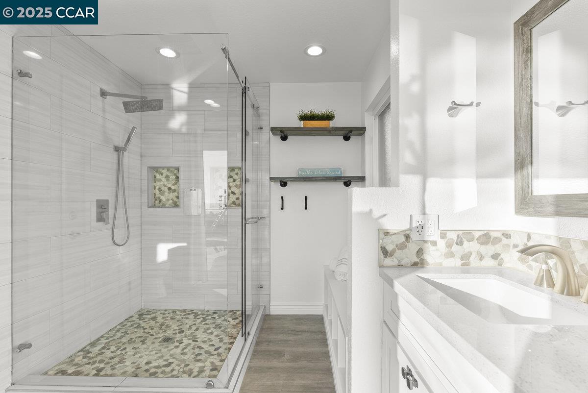 Detail Gallery Image 30 of 54 For 27167 Belfast Lane, Hayward,  CA 94542 - 4 Beds | 2 Baths
