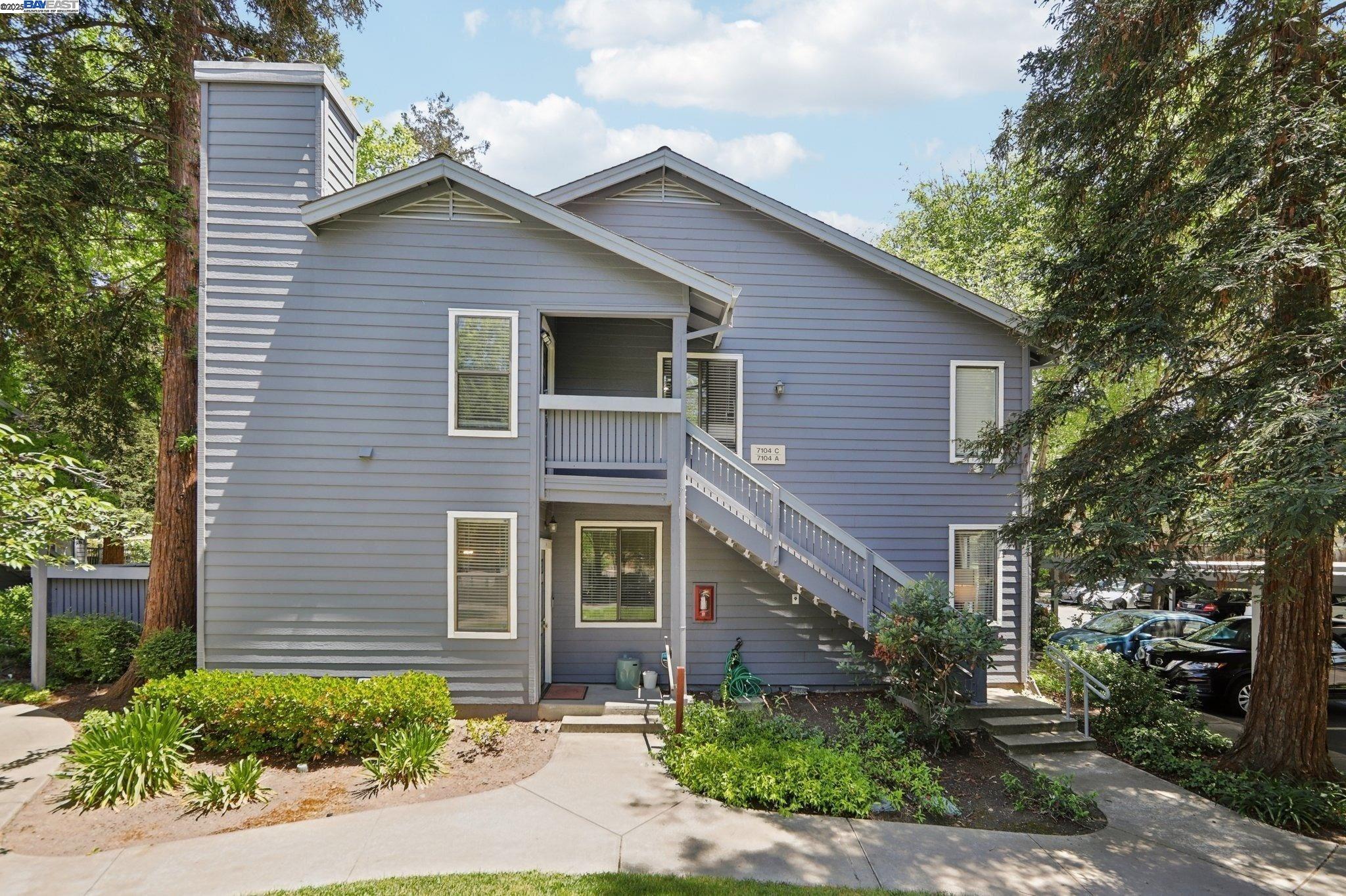 MLS: 41097633 Condo For Sale