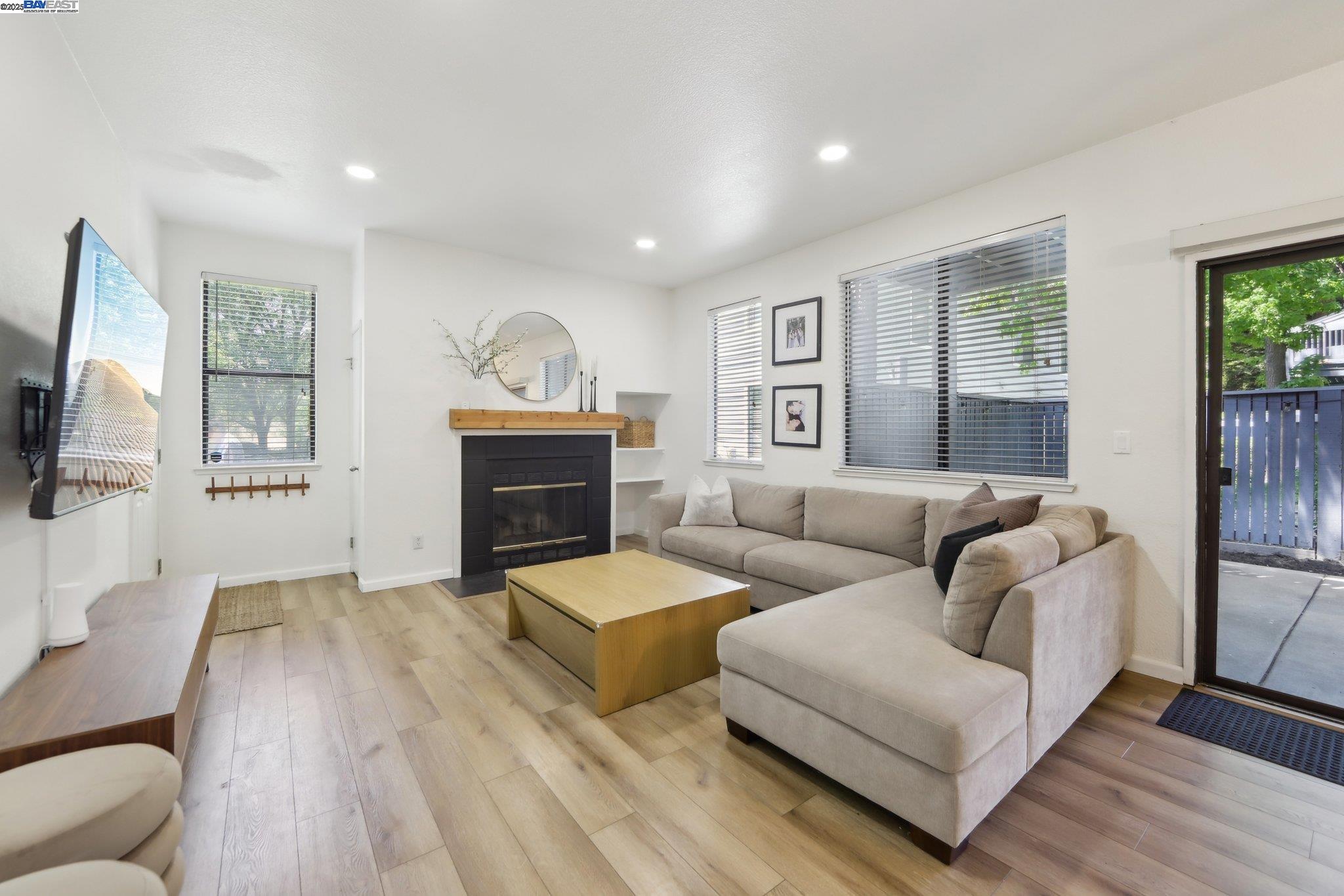 Photo #3: 41097633 Listing 