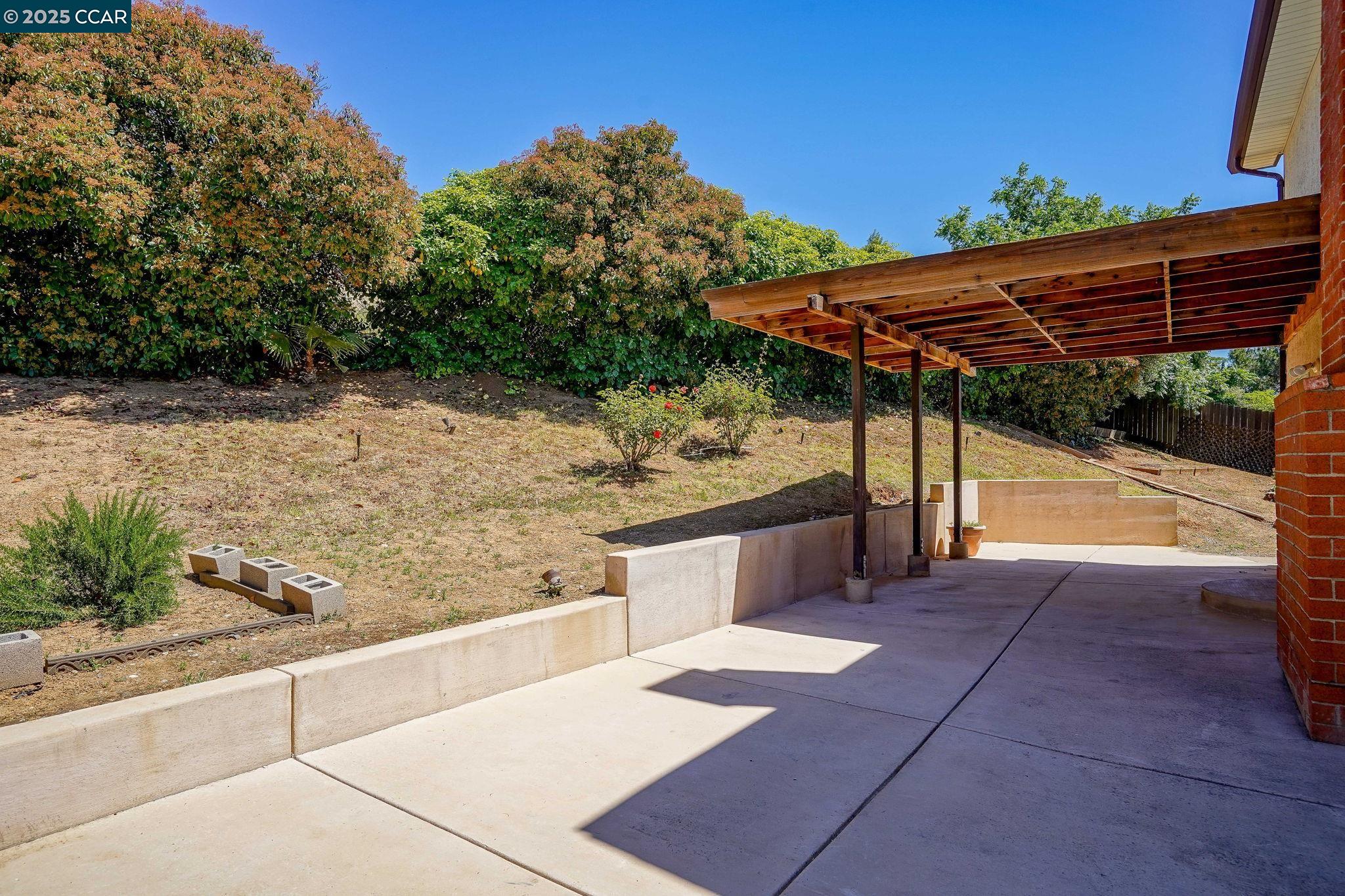 Detail Gallery Image 25 of 32 For 89 Cormorant Court, Martinez,  CA 94553 - 3 Beds | 2/1 Baths