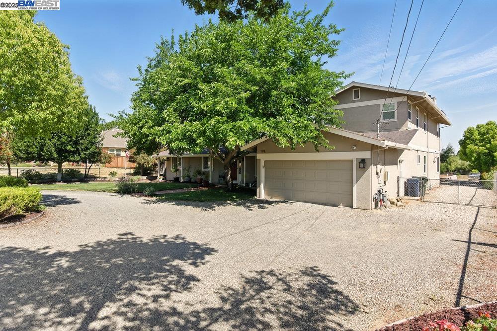 Detail Gallery Image 2 of 60 For 2680 Marina Ave., Livermore,  CA 94550 - 4 Beds | 3/1 Baths