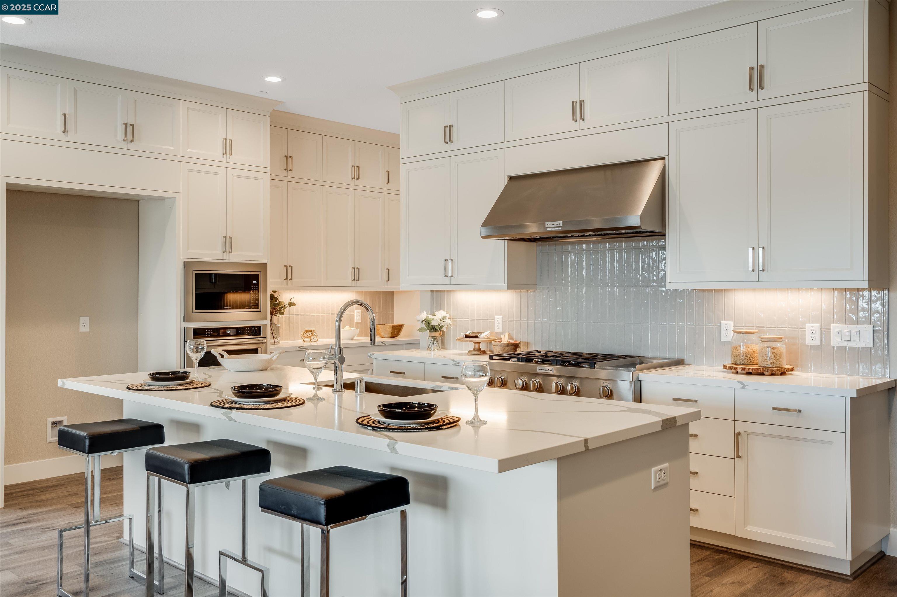 Detail Gallery Image 2 of 39 For 1567 Aloha Lane, Tracy,  CA 95377 - 3 Beds | 2/1 Baths