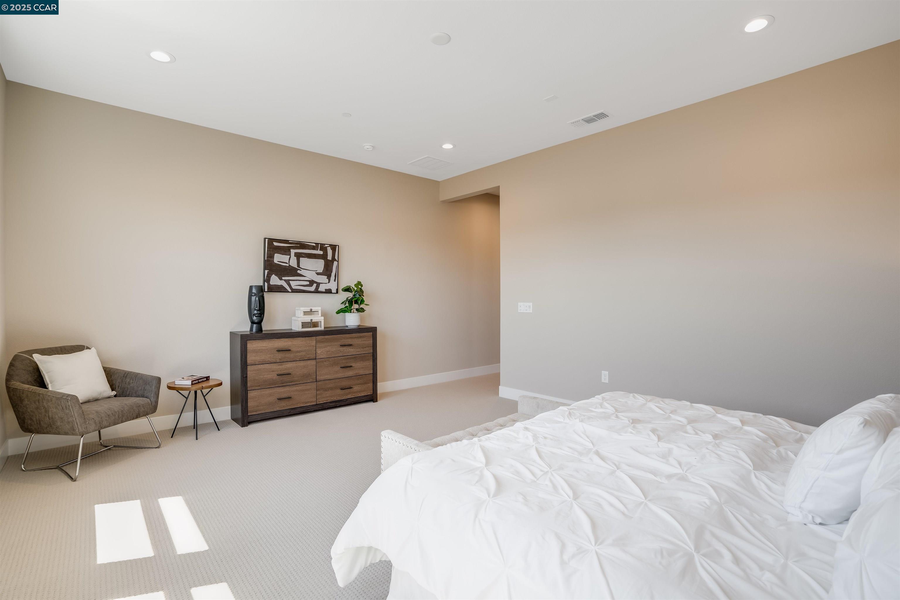 Detail Gallery Image 13 of 39 For 1567 Aloha Lane, Tracy,  CA 95377 - 3 Beds | 2/1 Baths