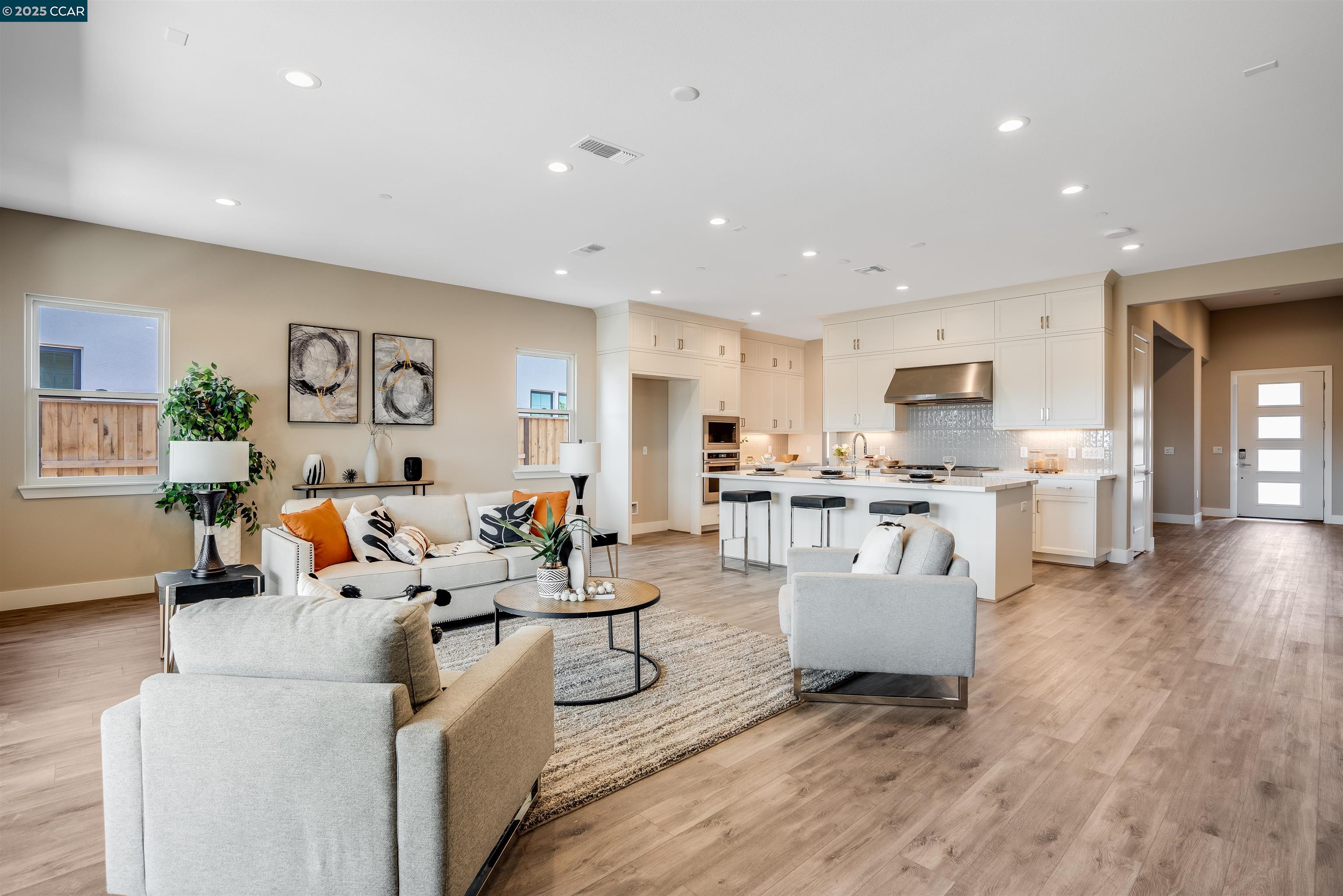 Detail Gallery Image 7 of 39 For 1567 Aloha Lane, Tracy,  CA 95377 - 3 Beds | 2/1 Baths