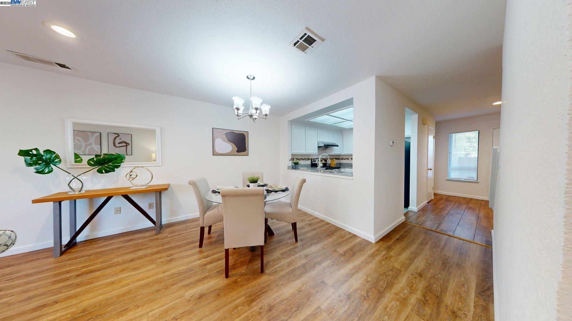 Detail Gallery Image 14 of 56 For 957 Huntington Cmn, Fremont,  CA 94536 - 2 Beds | 2/1 Baths