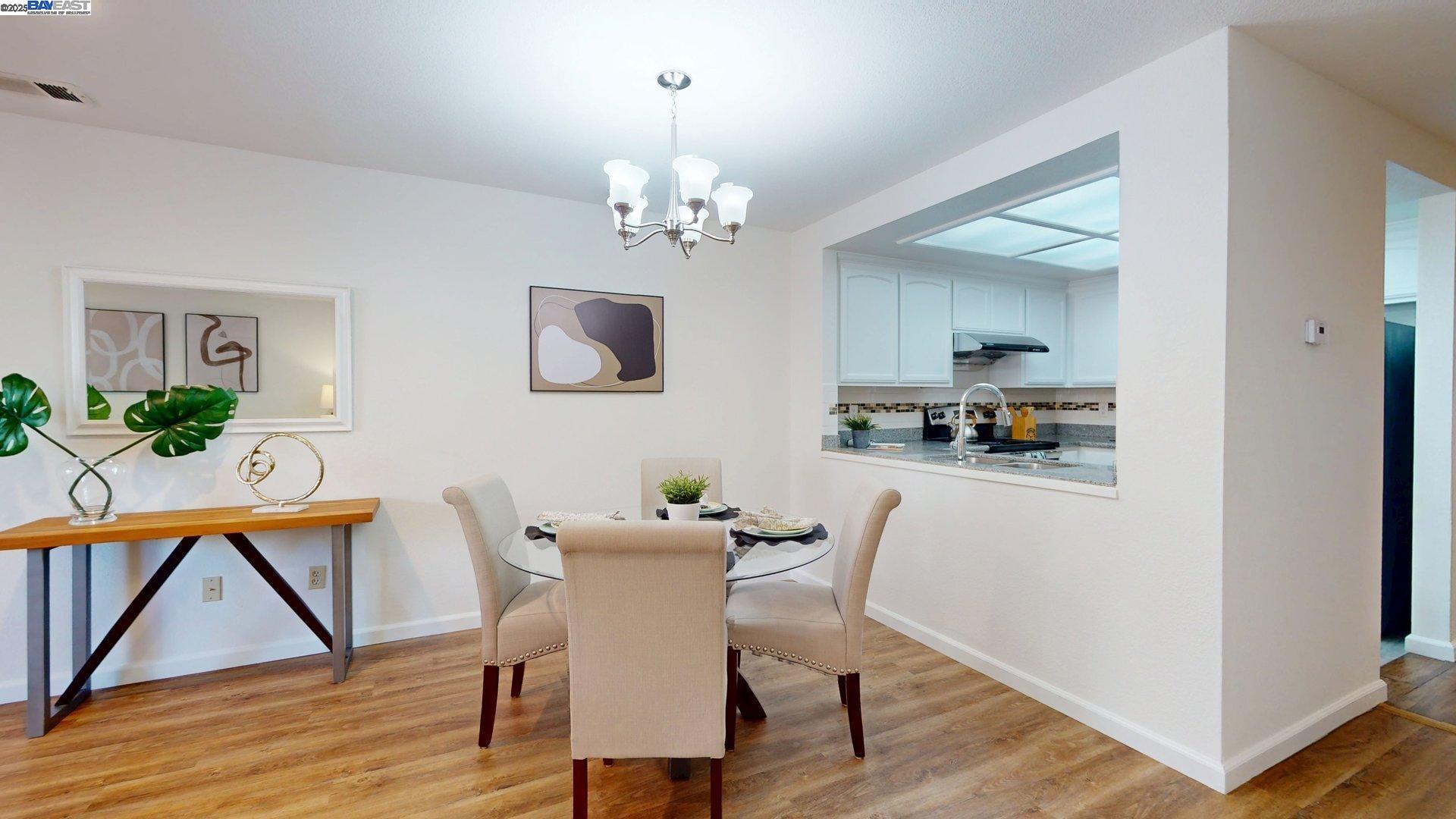 Detail Gallery Image 15 of 56 For 957 Huntington Cmn, Fremont,  CA 94536 - 2 Beds | 2/1 Baths