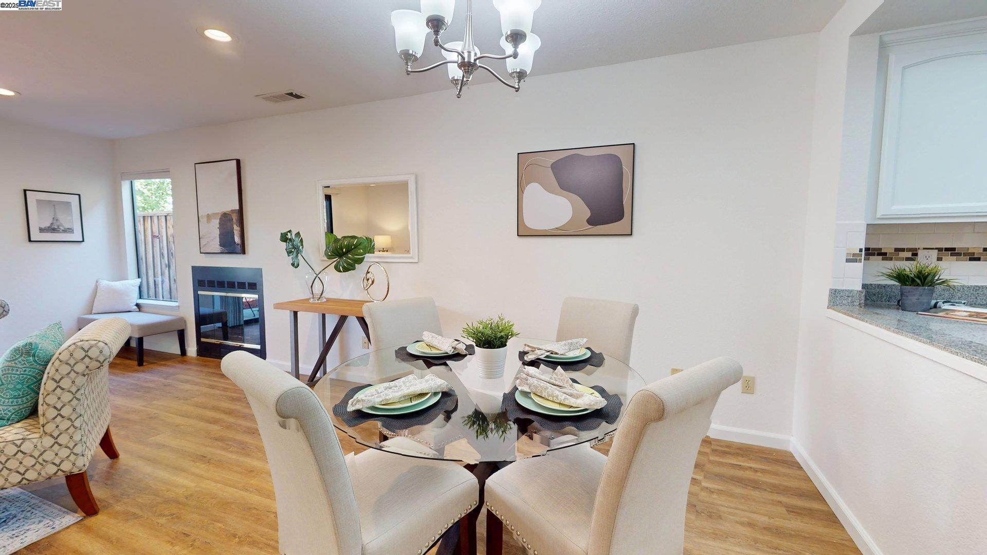 Detail Gallery Image 16 of 56 For 957 Huntington Cmn, Fremont,  CA 94536 - 2 Beds | 2/1 Baths