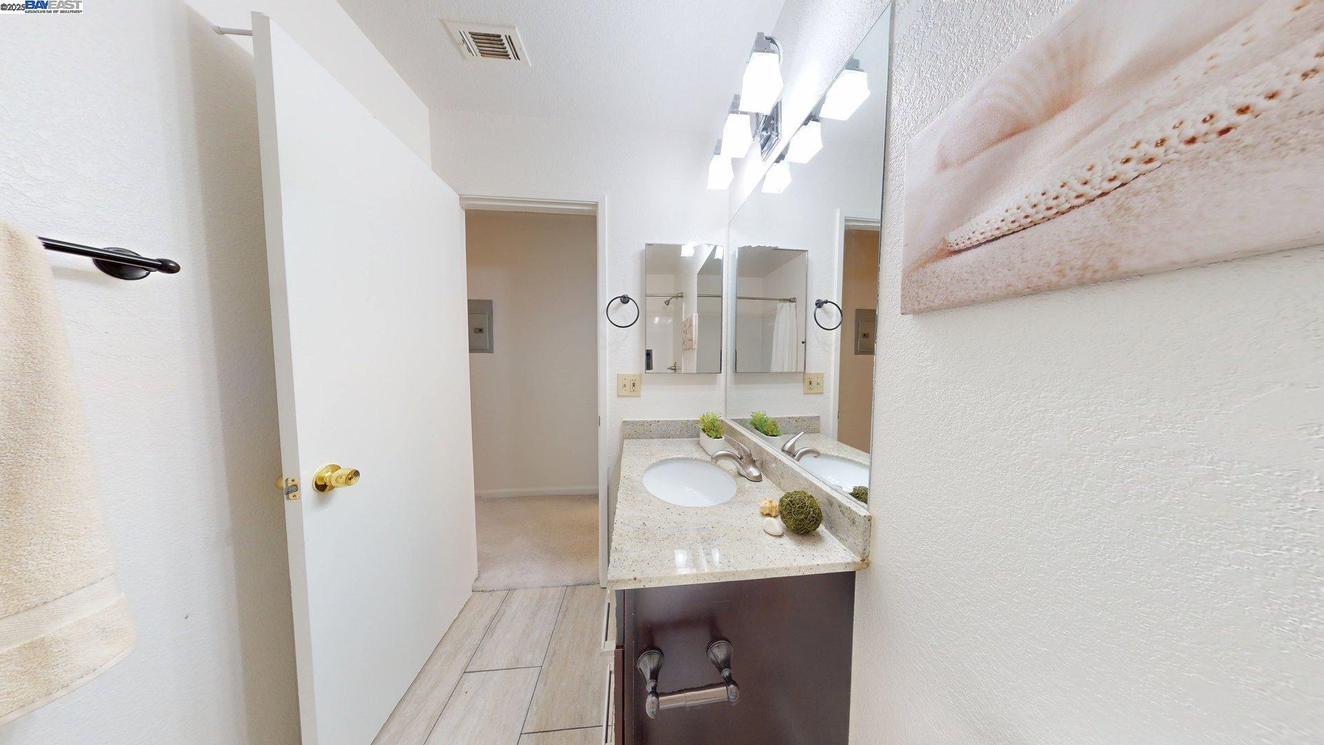 Detail Gallery Image 35 of 56 For 957 Huntington Cmn, Fremont,  CA 94536 - 2 Beds | 2/1 Baths