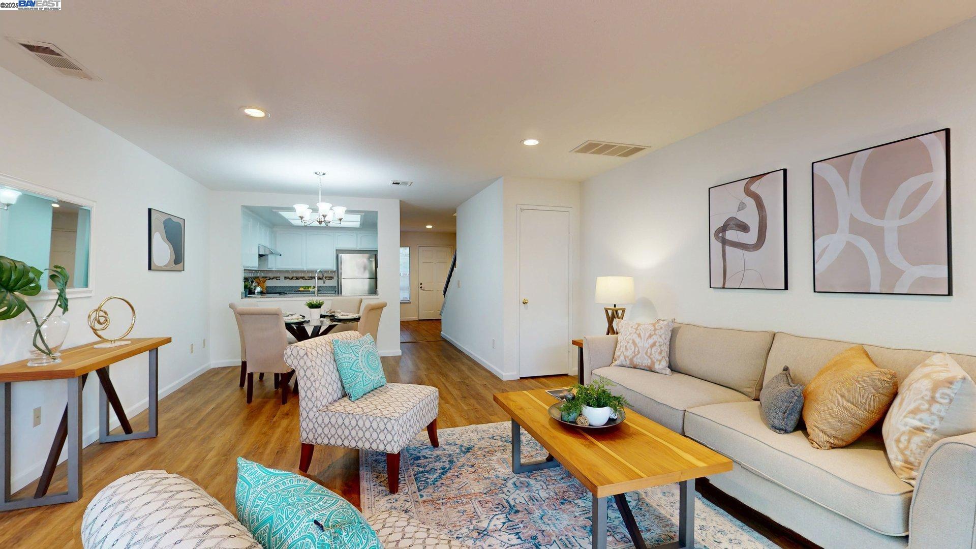Detail Gallery Image 8 of 56 For 957 Huntington Cmn, Fremont,  CA 94536 - 2 Beds | 2/1 Baths