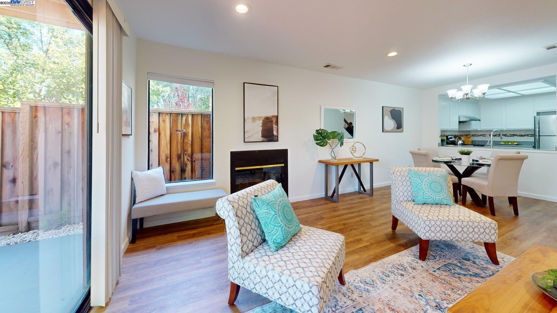 Detail Gallery Image 10 of 56 For 957 Huntington Cmn, Fremont,  CA 94536 - 2 Beds | 2/1 Baths