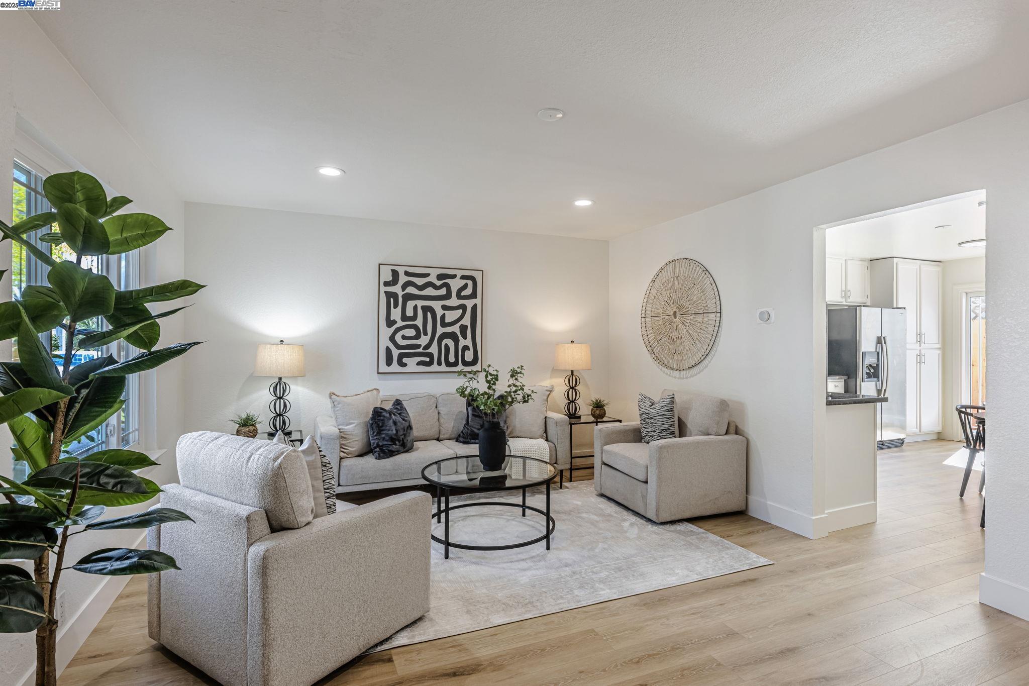 MLS: 41097644 Condo For Sale