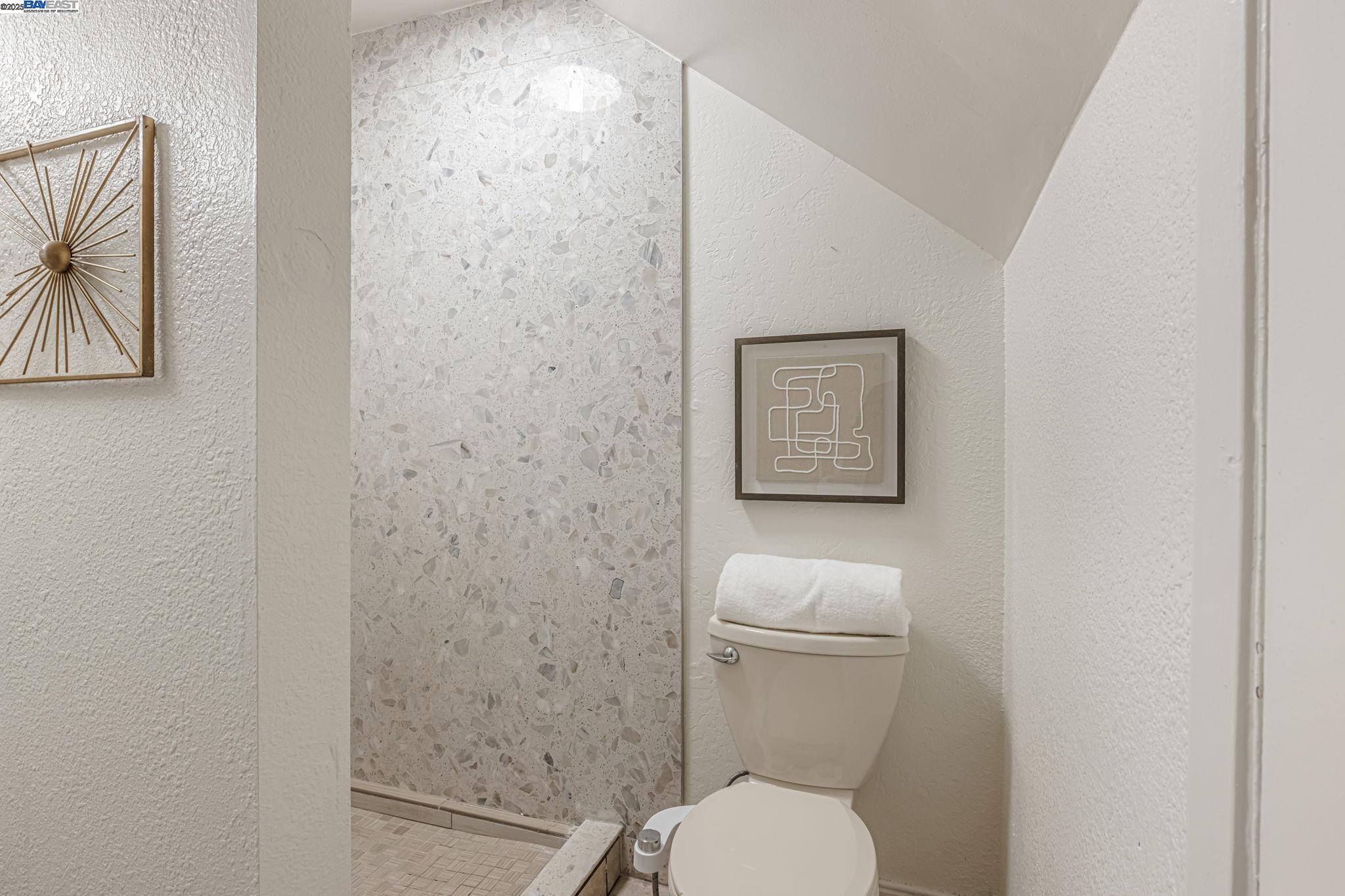 Photo #24: 41097644 Listing: Photo #24