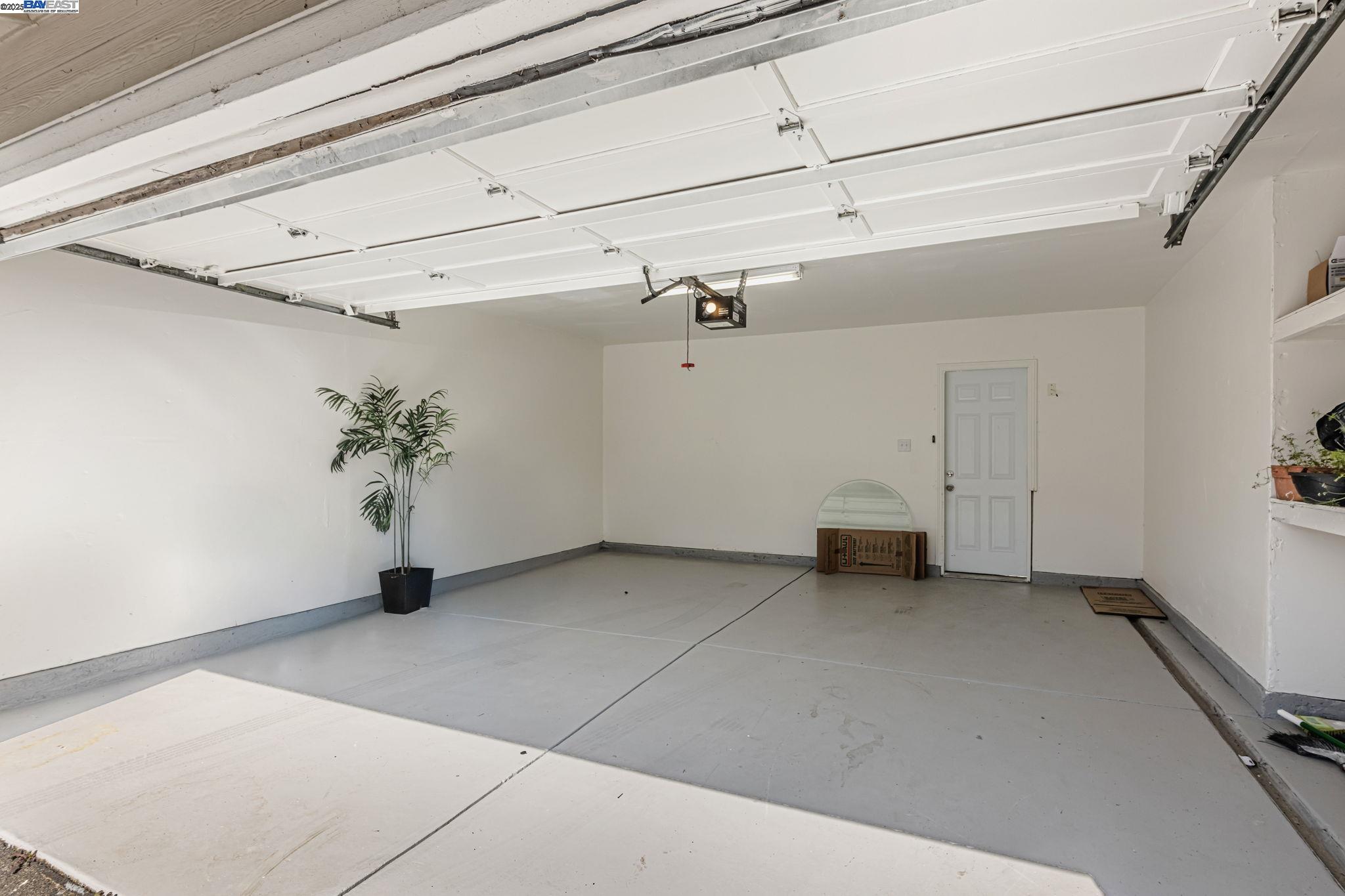 Photo #27: 41097644 Listing: Photo #27