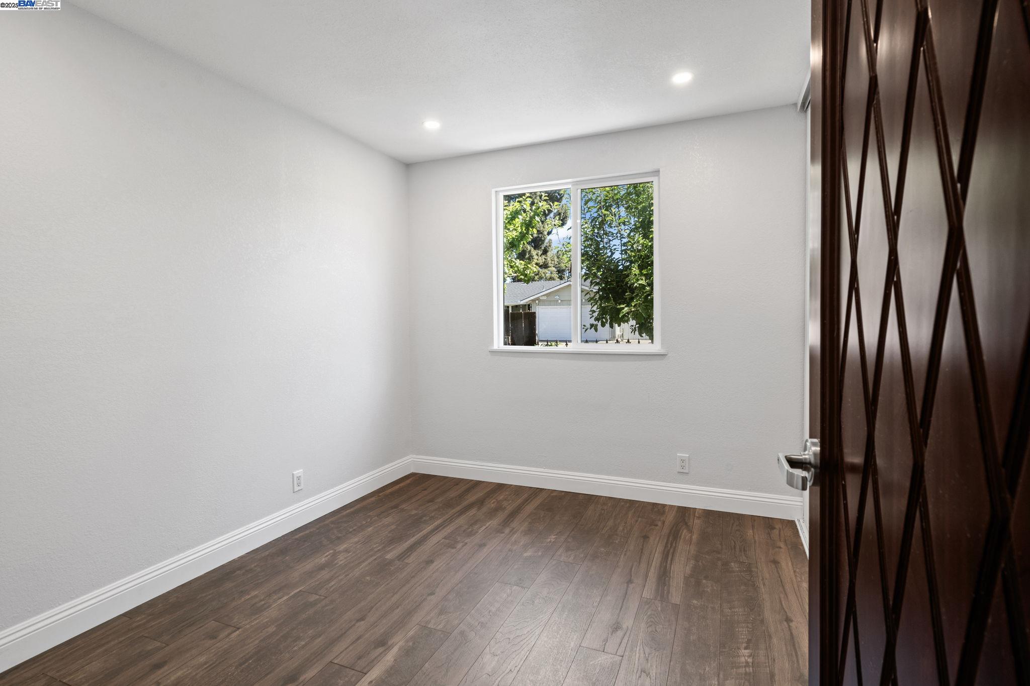 Detail Gallery Image 24 of 49 For 4189 Ogden Dr, Fremont,  CA 94538 - 4 Beds | 2 Baths