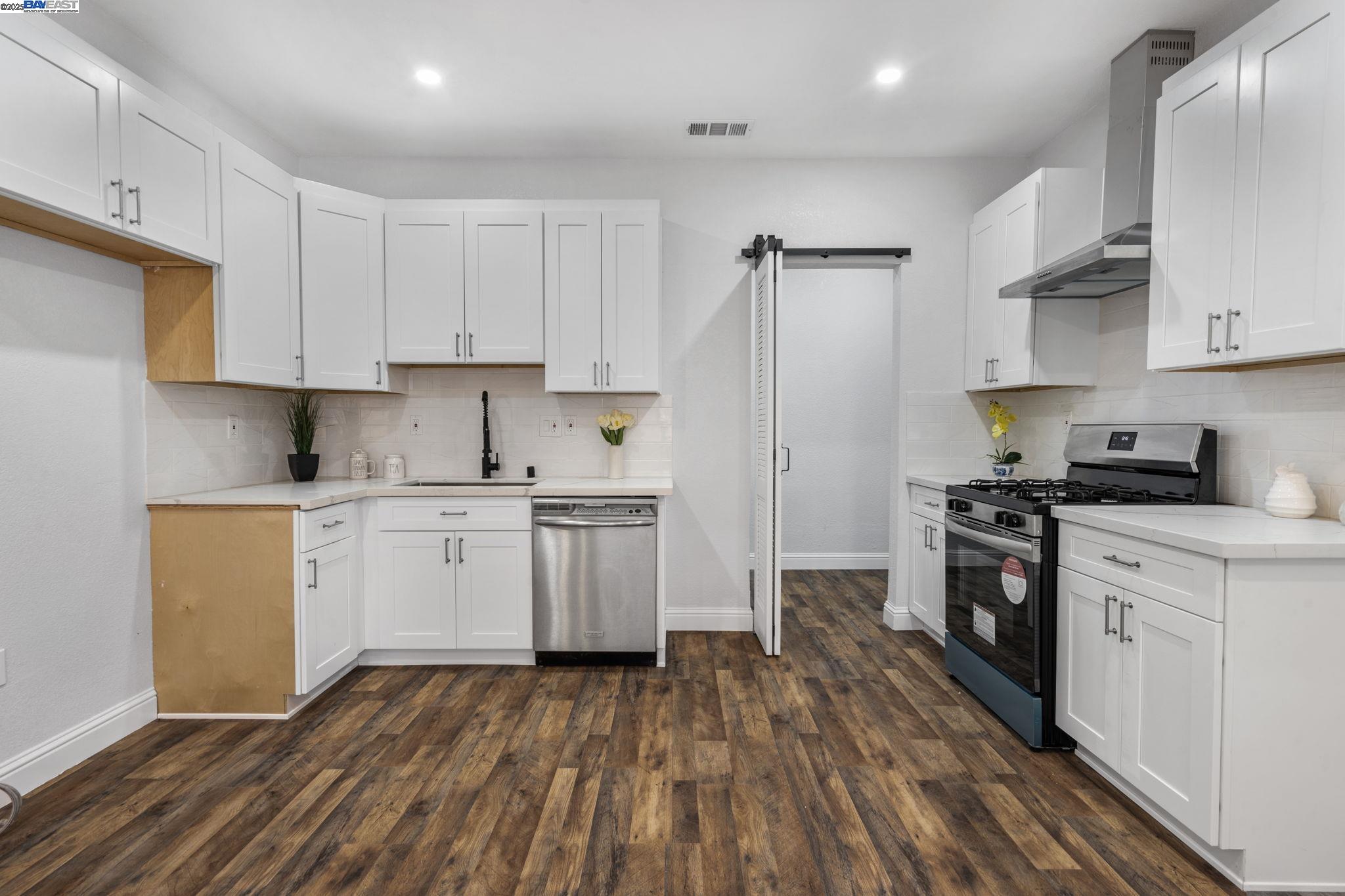 Detail Gallery Image 37 of 49 For 4189 Ogden Dr, Fremont,  CA 94538 - 4 Beds | 2 Baths