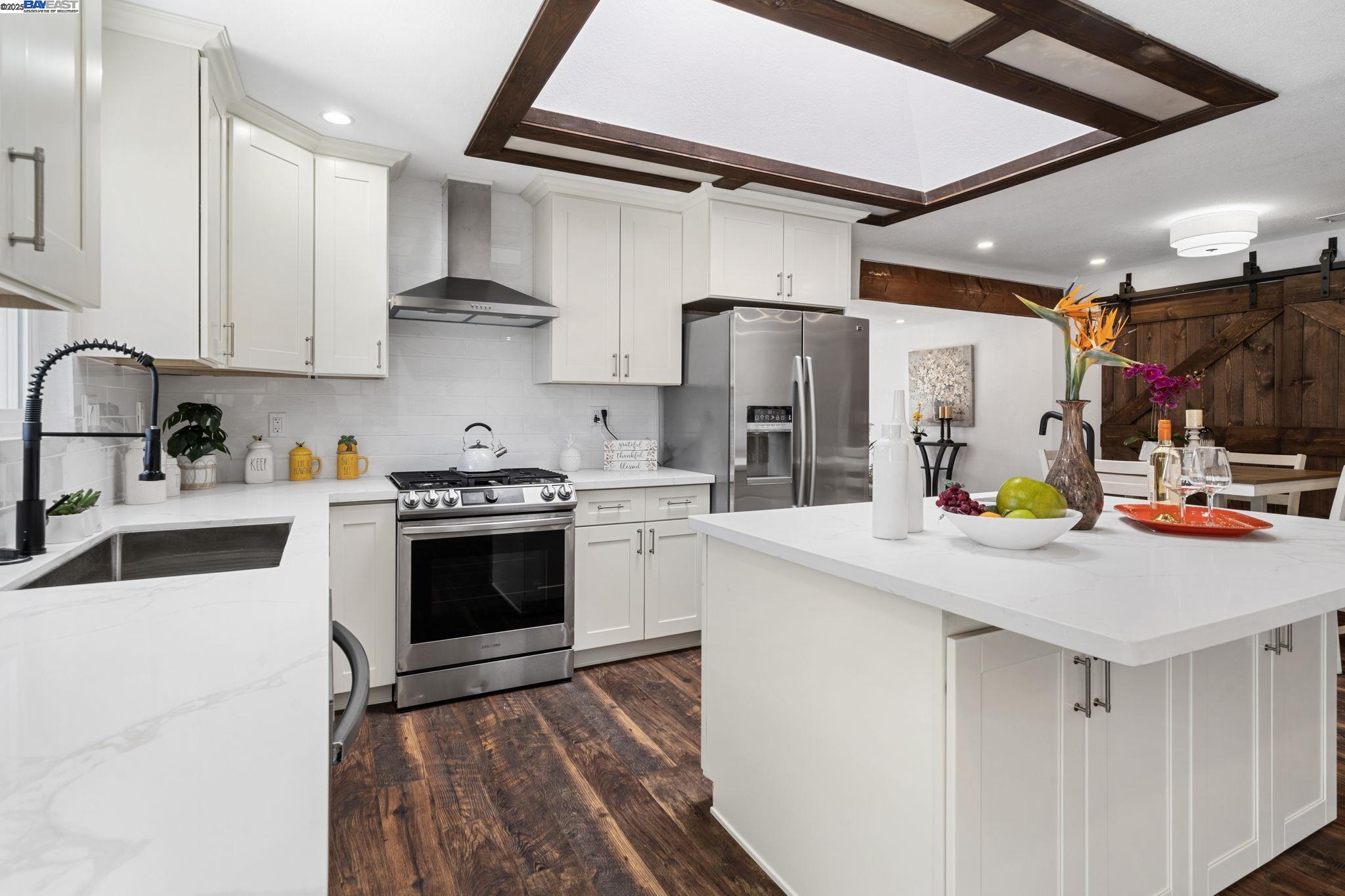Detail Gallery Image 9 of 49 For 4189 Ogden Dr, Fremont,  CA 94538 - 4 Beds | 2 Baths