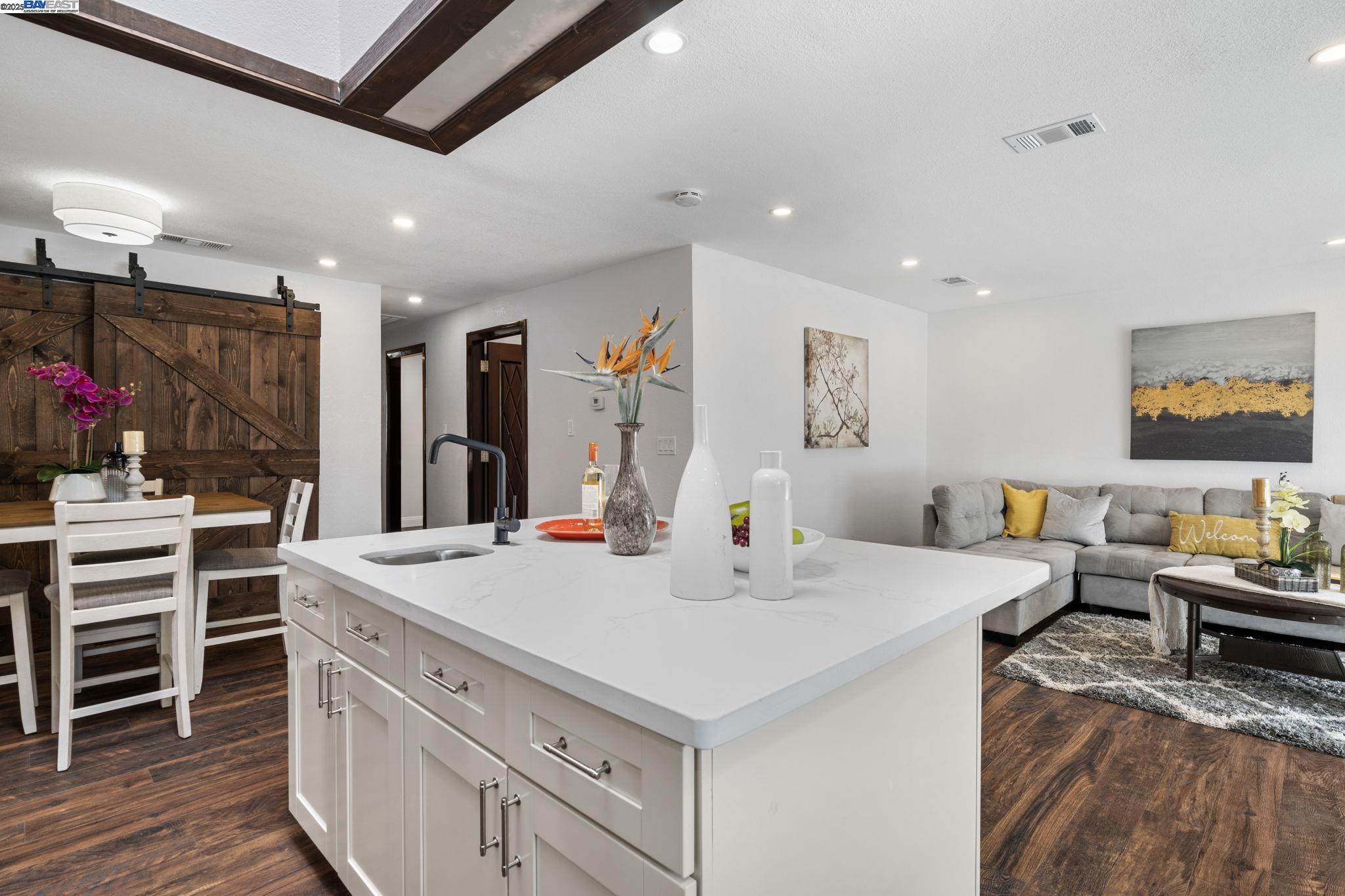 Detail Gallery Image 10 of 49 For 4189 Ogden Dr, Fremont,  CA 94538 - 4 Beds | 2 Baths