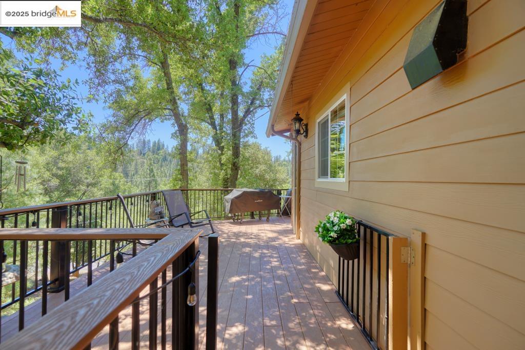 Detail Gallery Image 8 of 41 For 20738 Forestwood, Groveland,  CA 95321-9324 - 3 Beds | 3 Baths