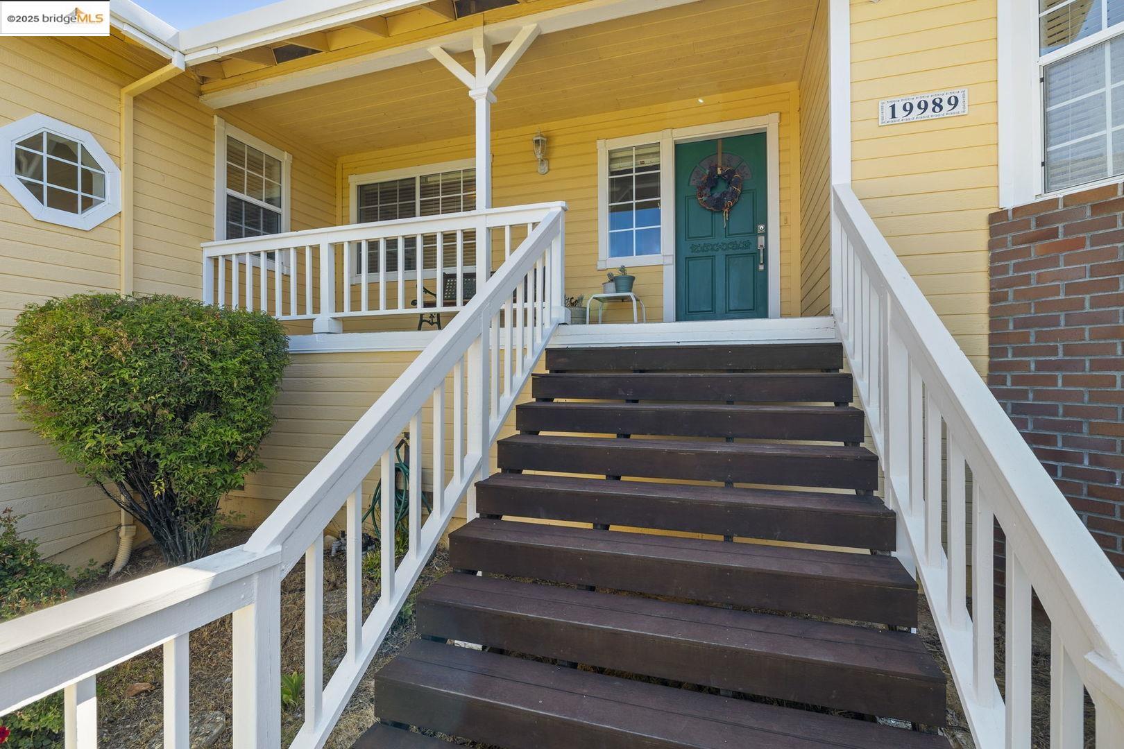 Detail Gallery Image 3 of 43 For 19989 Lane Ct, Sonora,  CA 95370 - 3 Beds | 2 Baths
