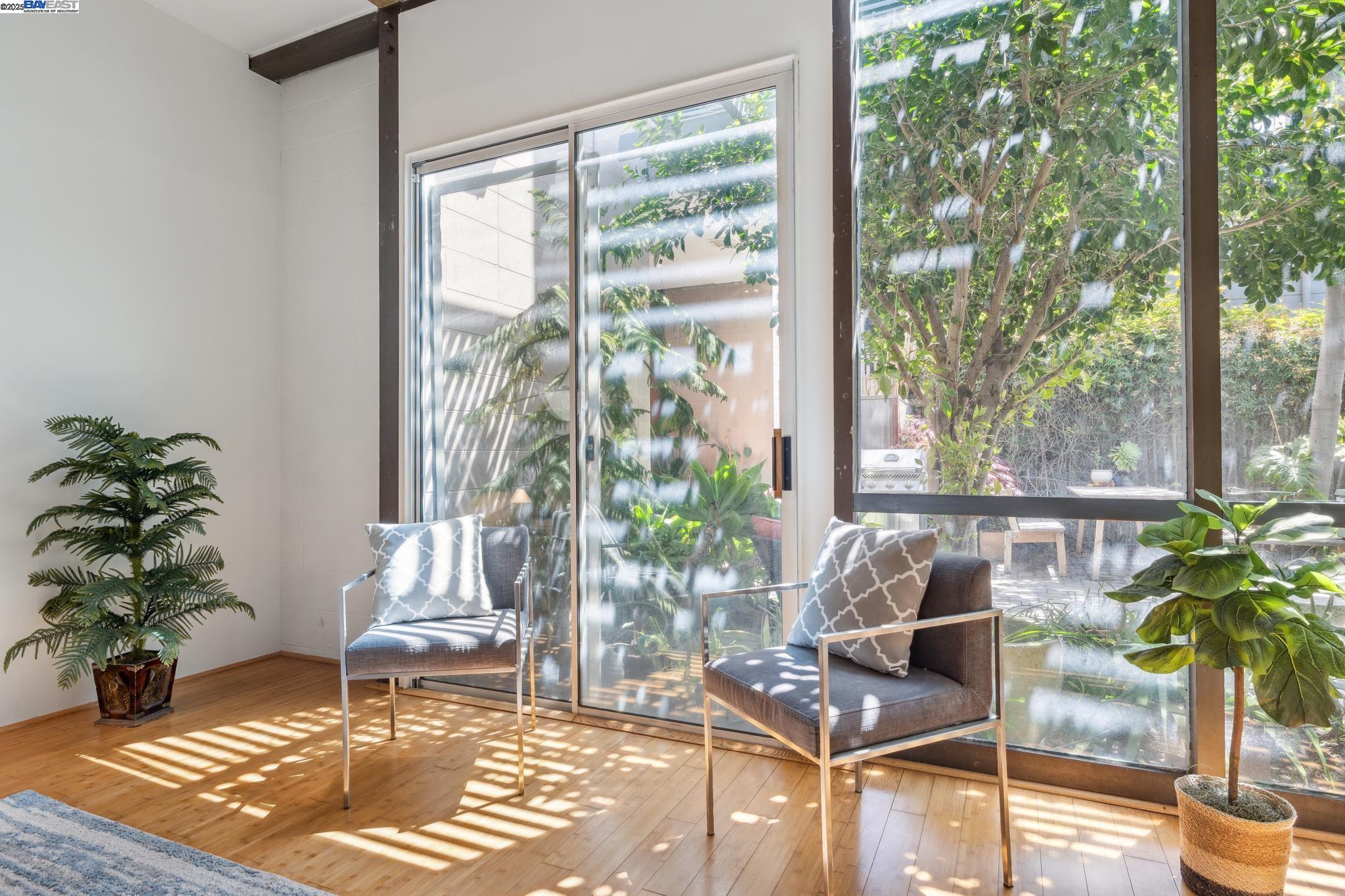 Detail Gallery Image 21 of 46 For 2112 West St #2,  Oakland,  CA 94612 - 2 Beds | 2 Baths